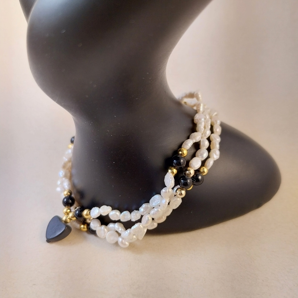 Chic Freshwater Pearl and Black Bead Bracelets with Gold Accents - Picture 3 of 10